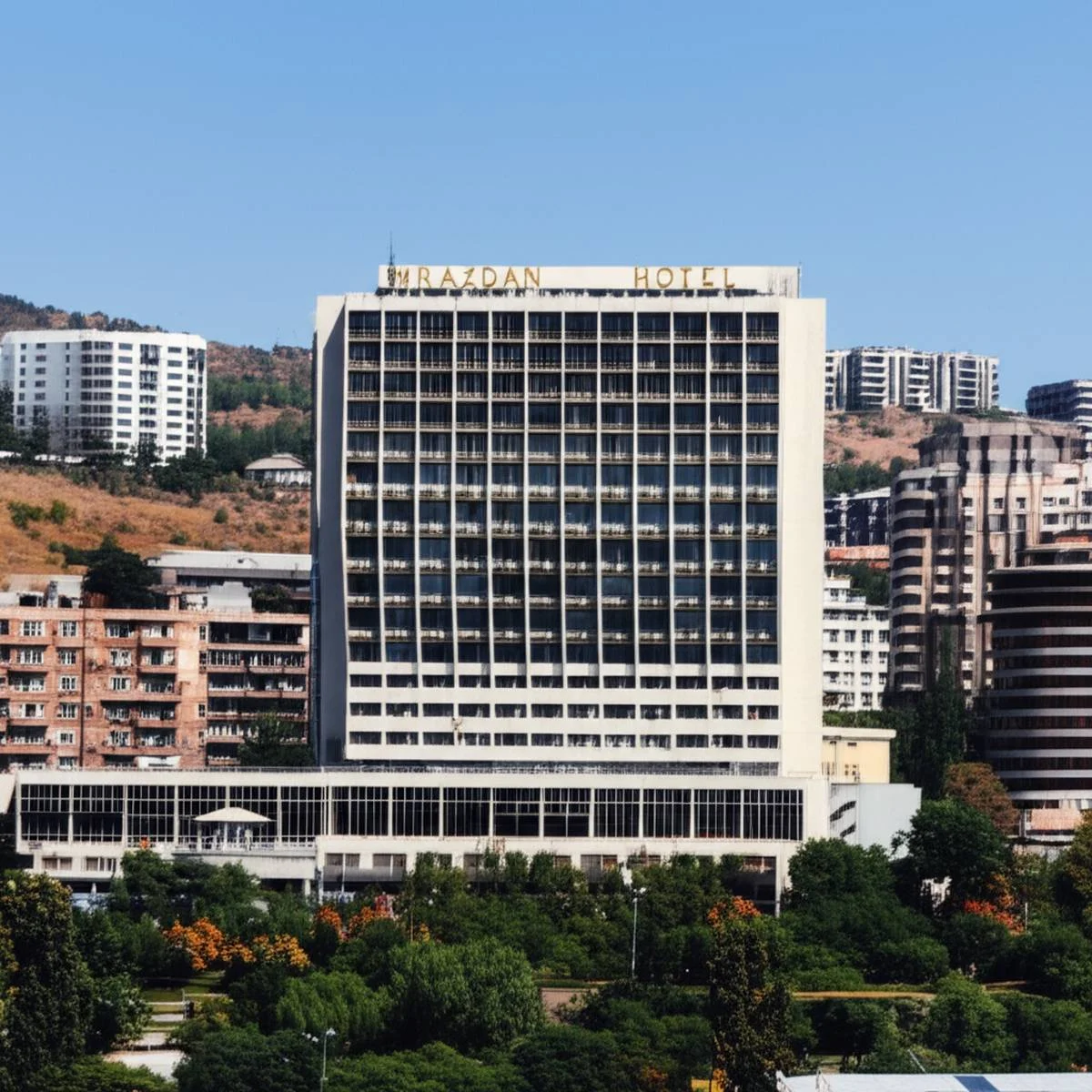 هتل هرازدان ایروان Hrazdan Hotel Yerevan