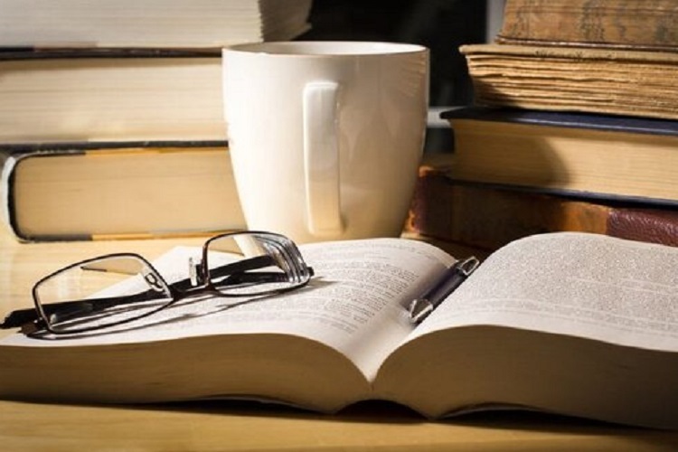 تاثیر کتاب های خارجی بر دیدگاه جهانی ما